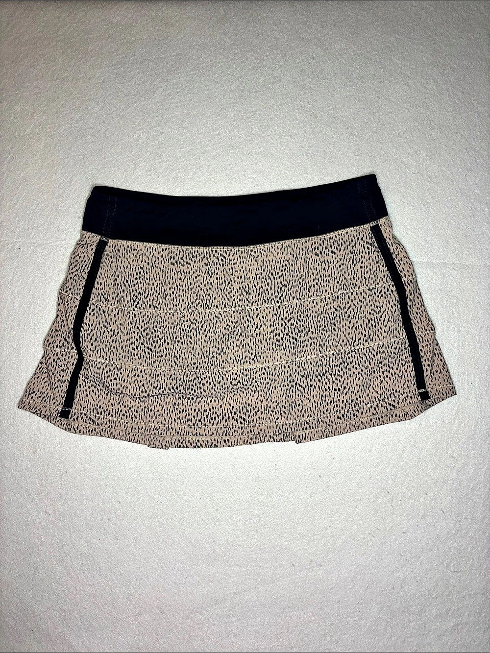 lululemon Pace Rival DISCONTINUED color Dottie Dash Athletic Shorts Size 12 Tall